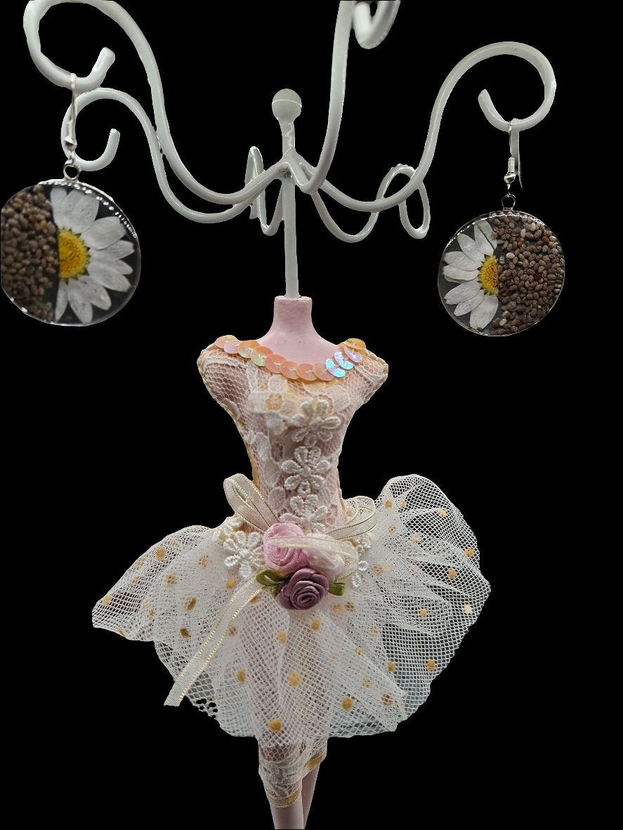 Daisy and chia seed Earrings