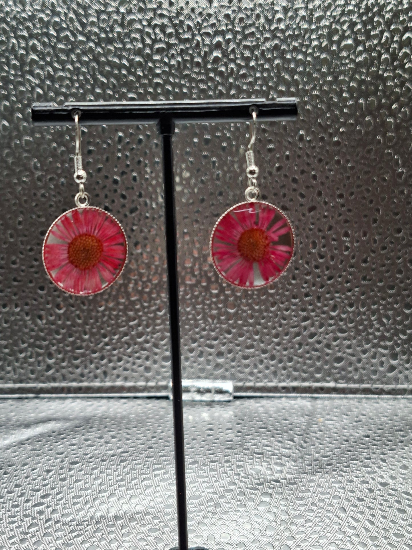 Real flower earrings coral colour