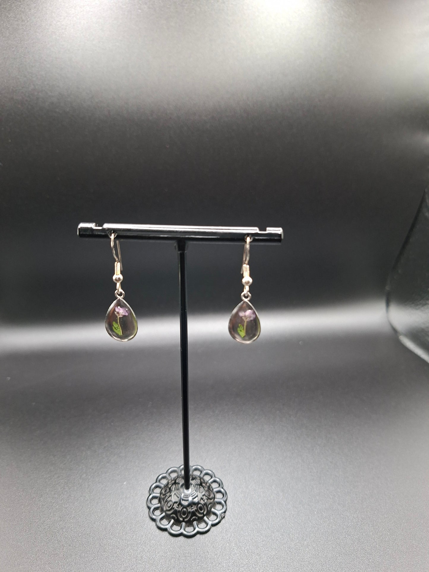 Teardrop flower earrings