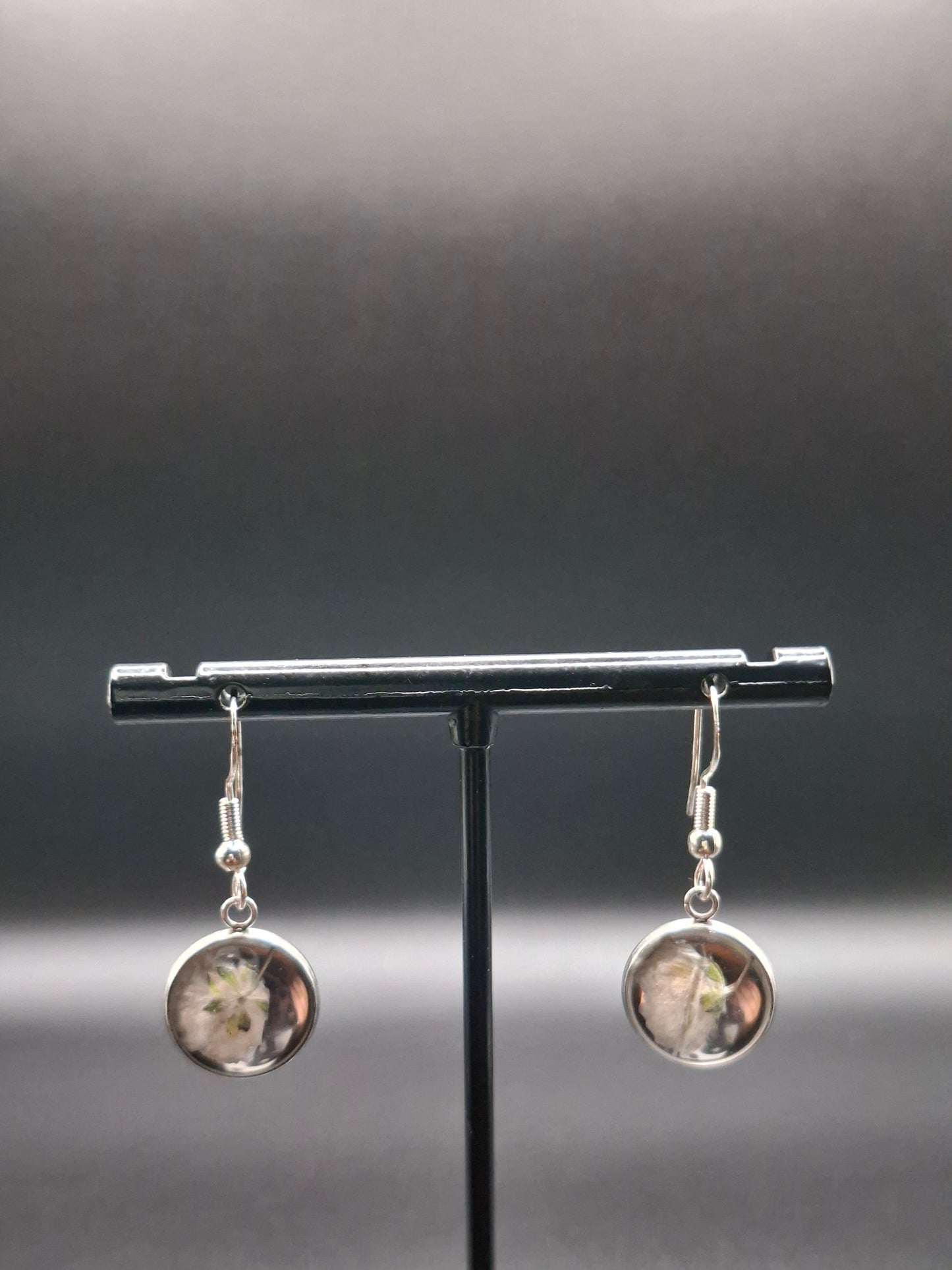 Little whire flower earrings