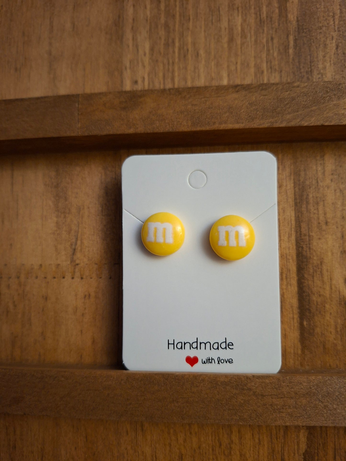 M&M STUD EARRINGS