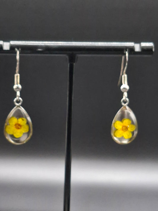 Yellow small flower earrings