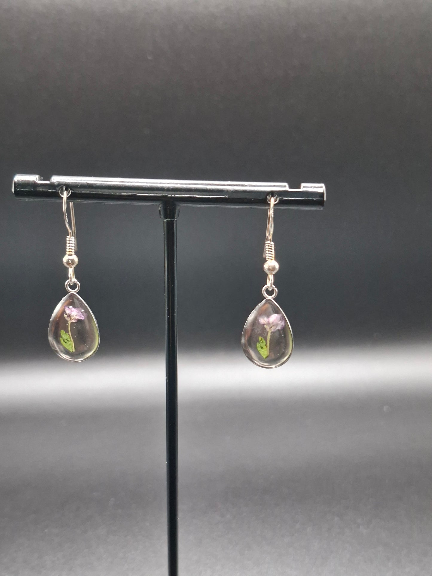Teardrop flower earrings