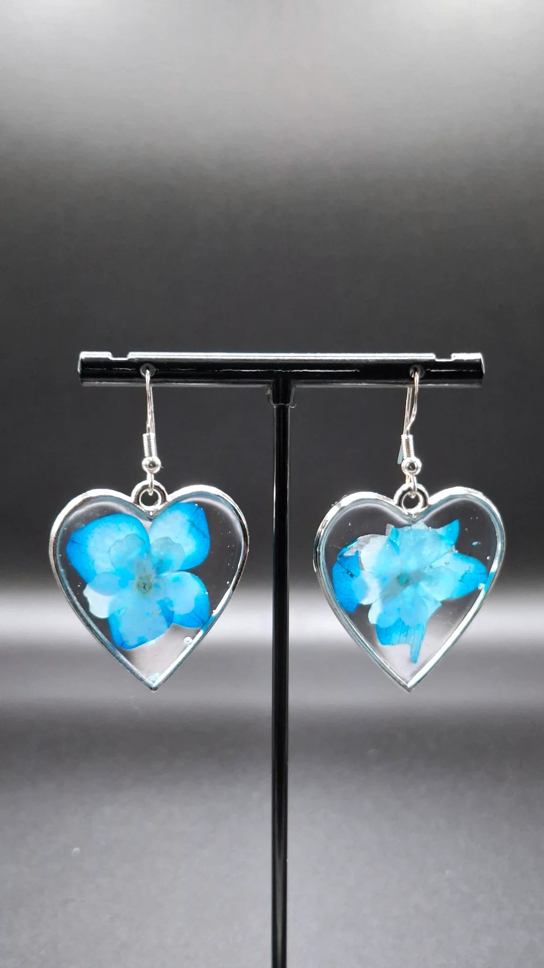 Heart shape Real flower earrings  earrings